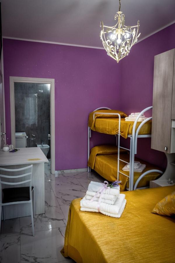 Le Colonne Bed and Breakfast Racale Buitenkant foto
