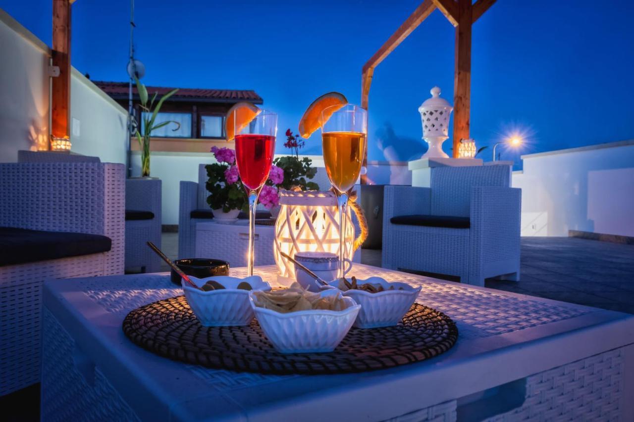 Le Colonne Bed and Breakfast Racale Buitenkant foto